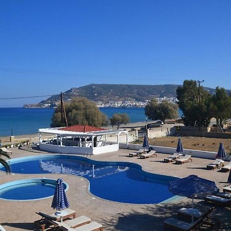Mediterranean Hotel 卡尔帕索斯 外观 照片