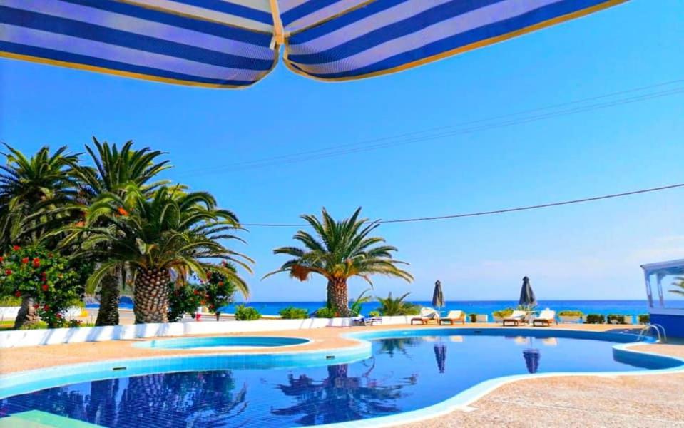 Mediterranean Hotel 卡尔帕索斯 外观 照片